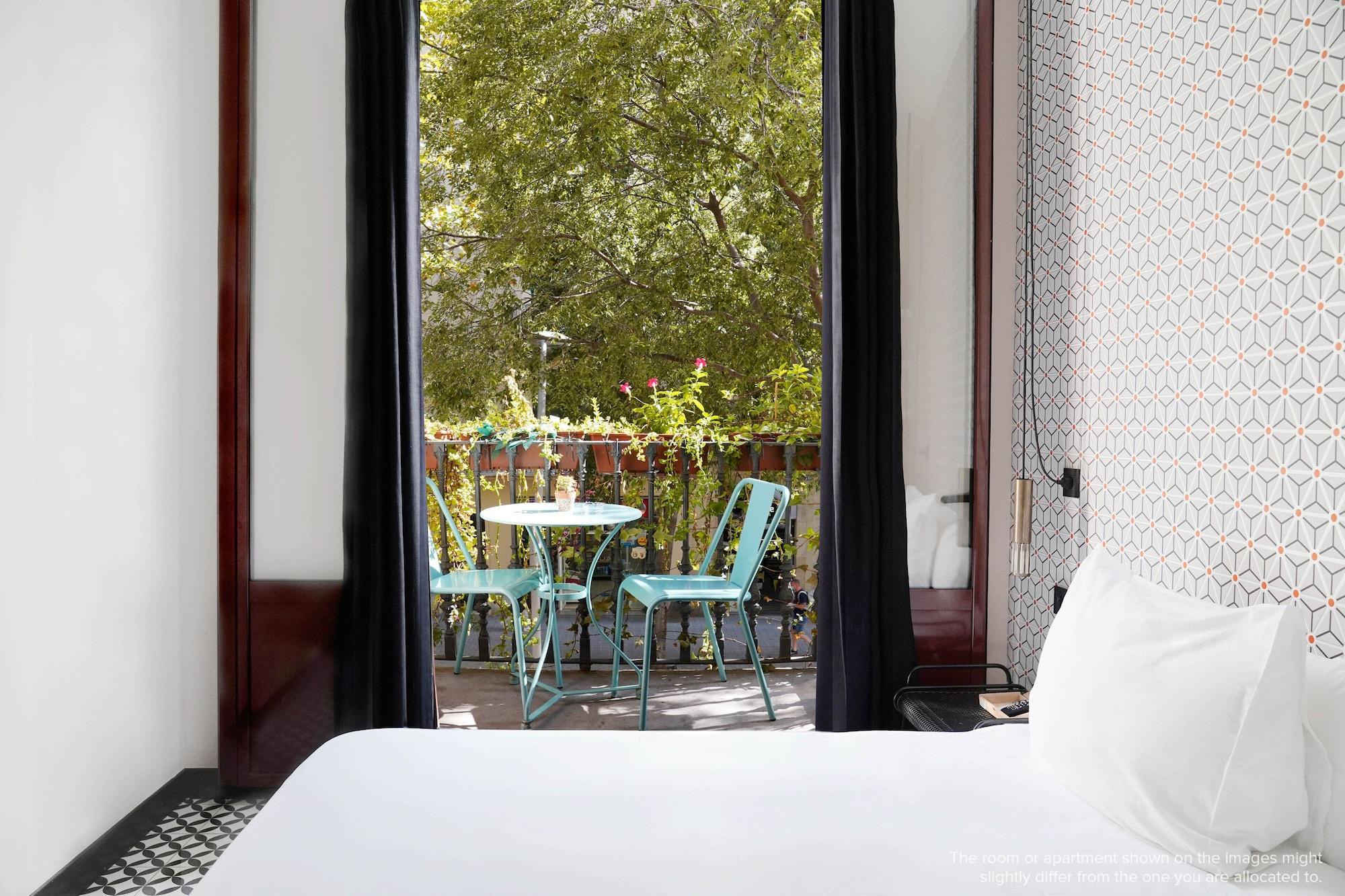 Aparthotel Numa Barcelona Roca Esterno foto