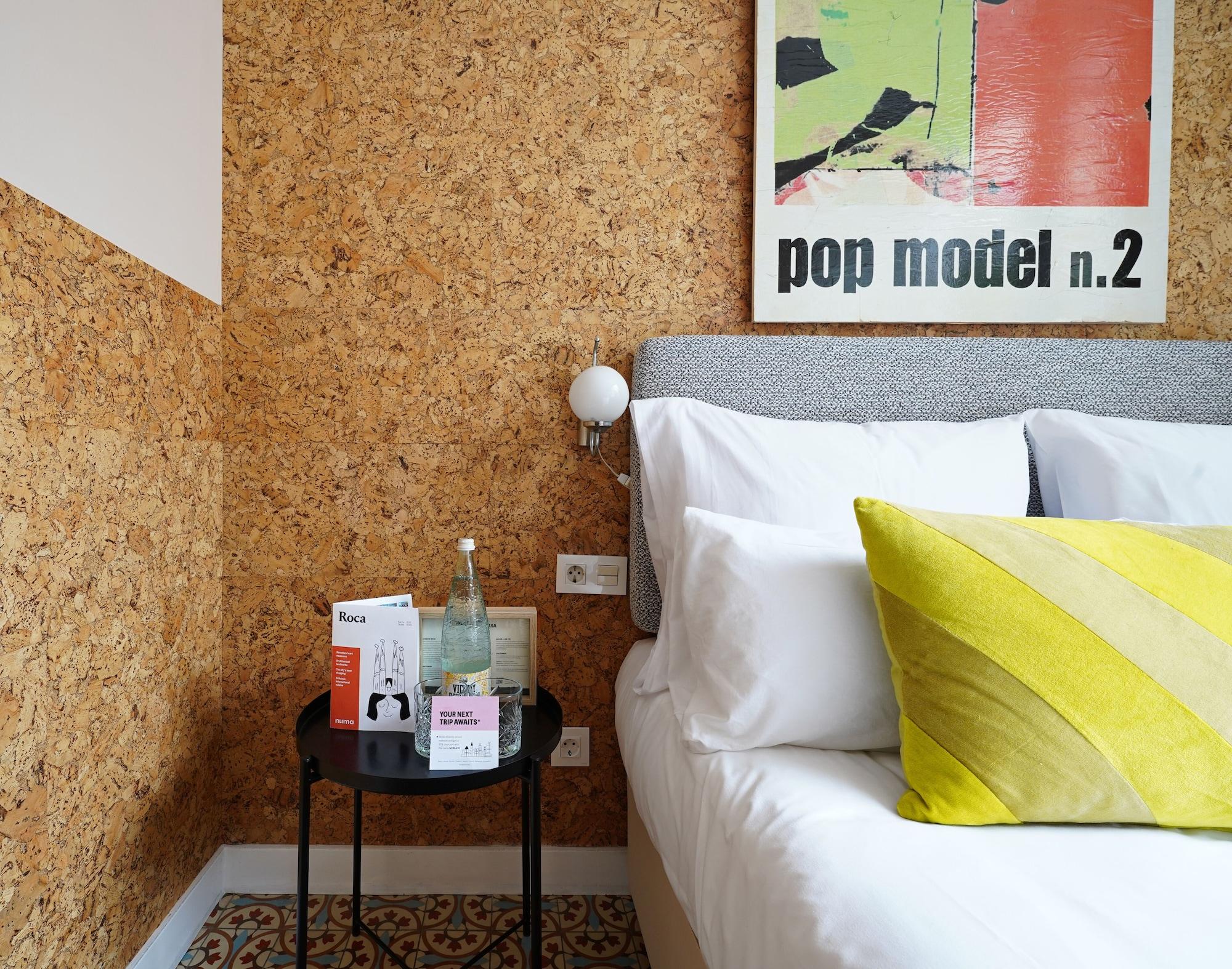 Aparthotel Numa Barcelona Roca Esterno foto